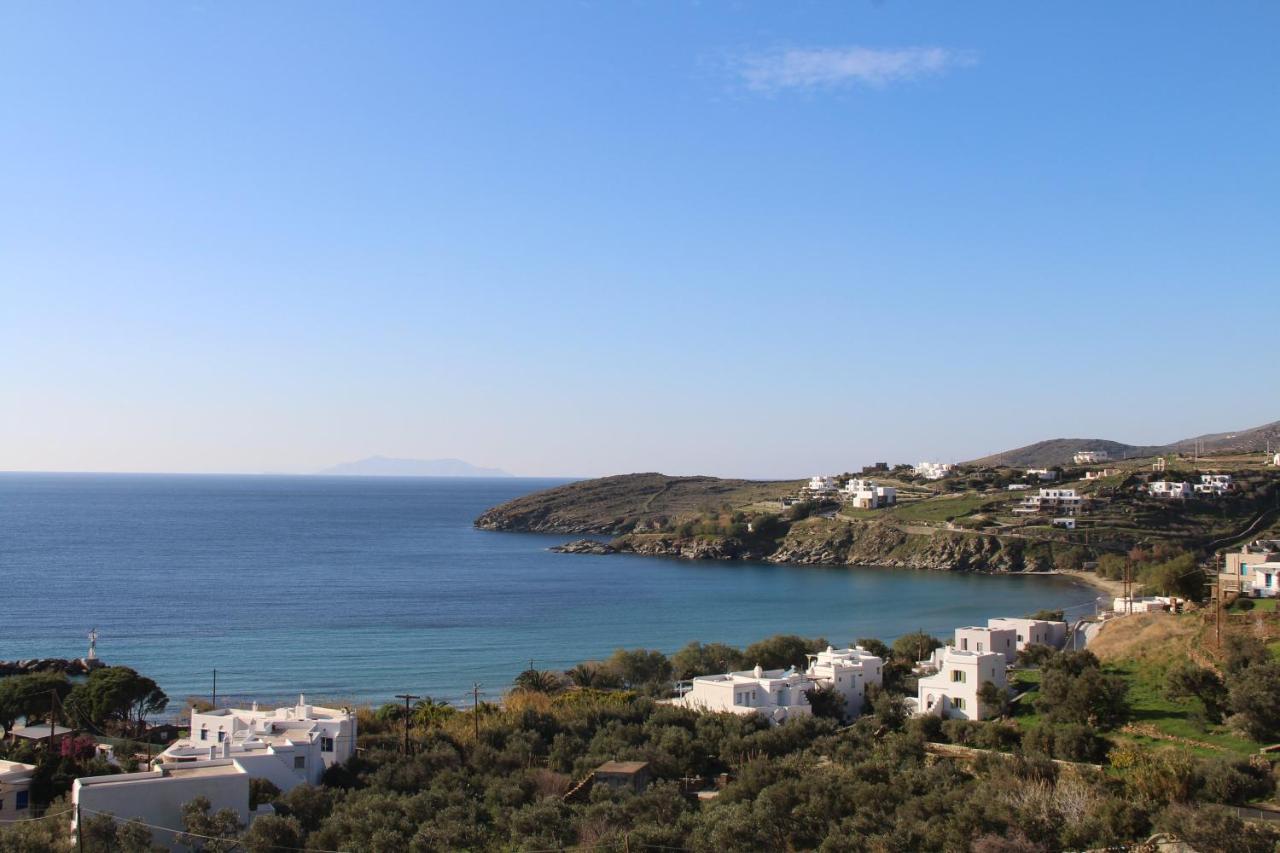 Cozy Guesthouse - Agios Romanos Bagian luar foto