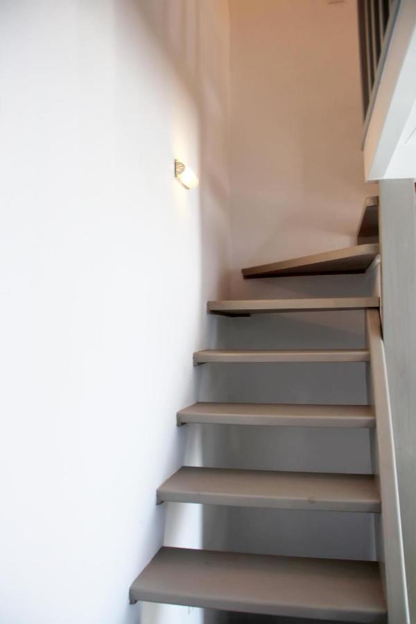 Cozy Guesthouse - Agios Romanos Bagian luar foto