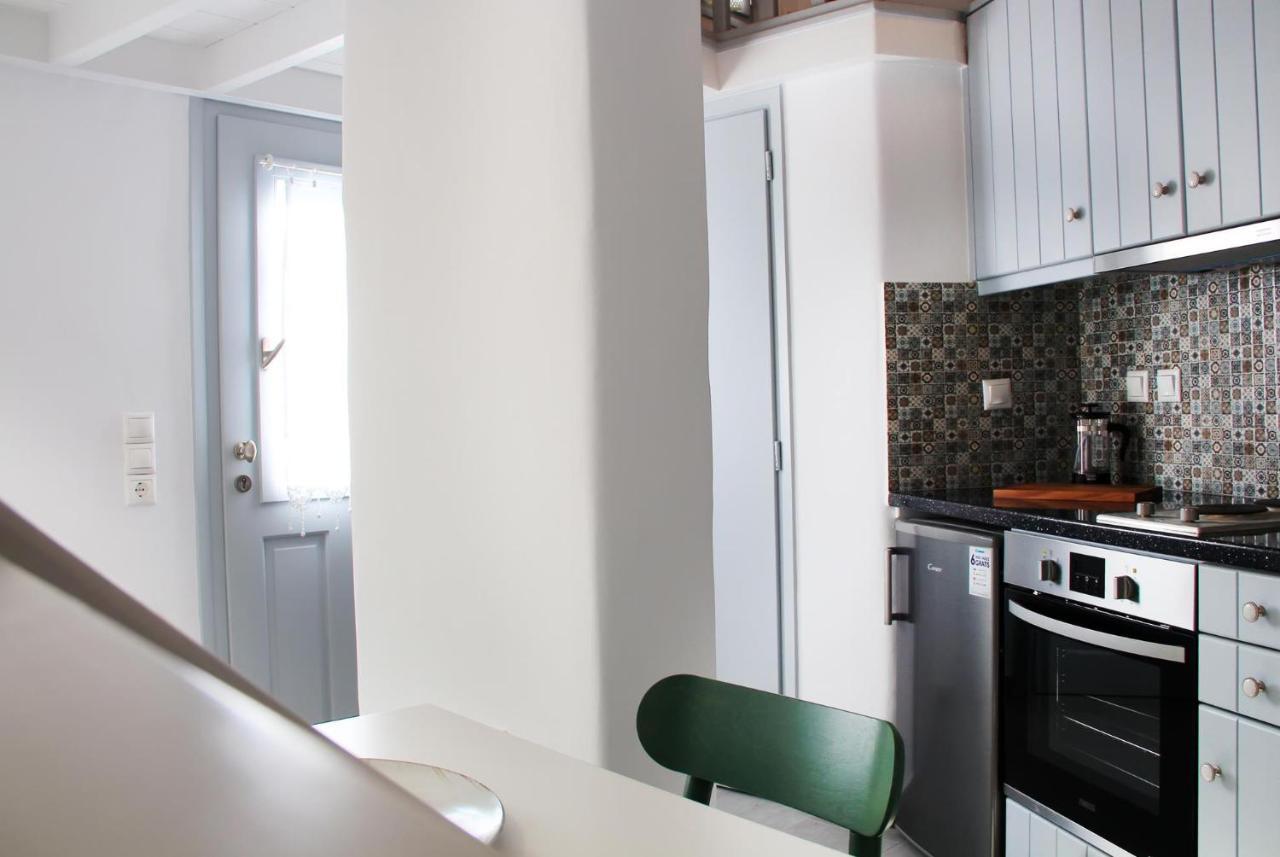 Cozy Guesthouse - Agios Romanos Bagian luar foto