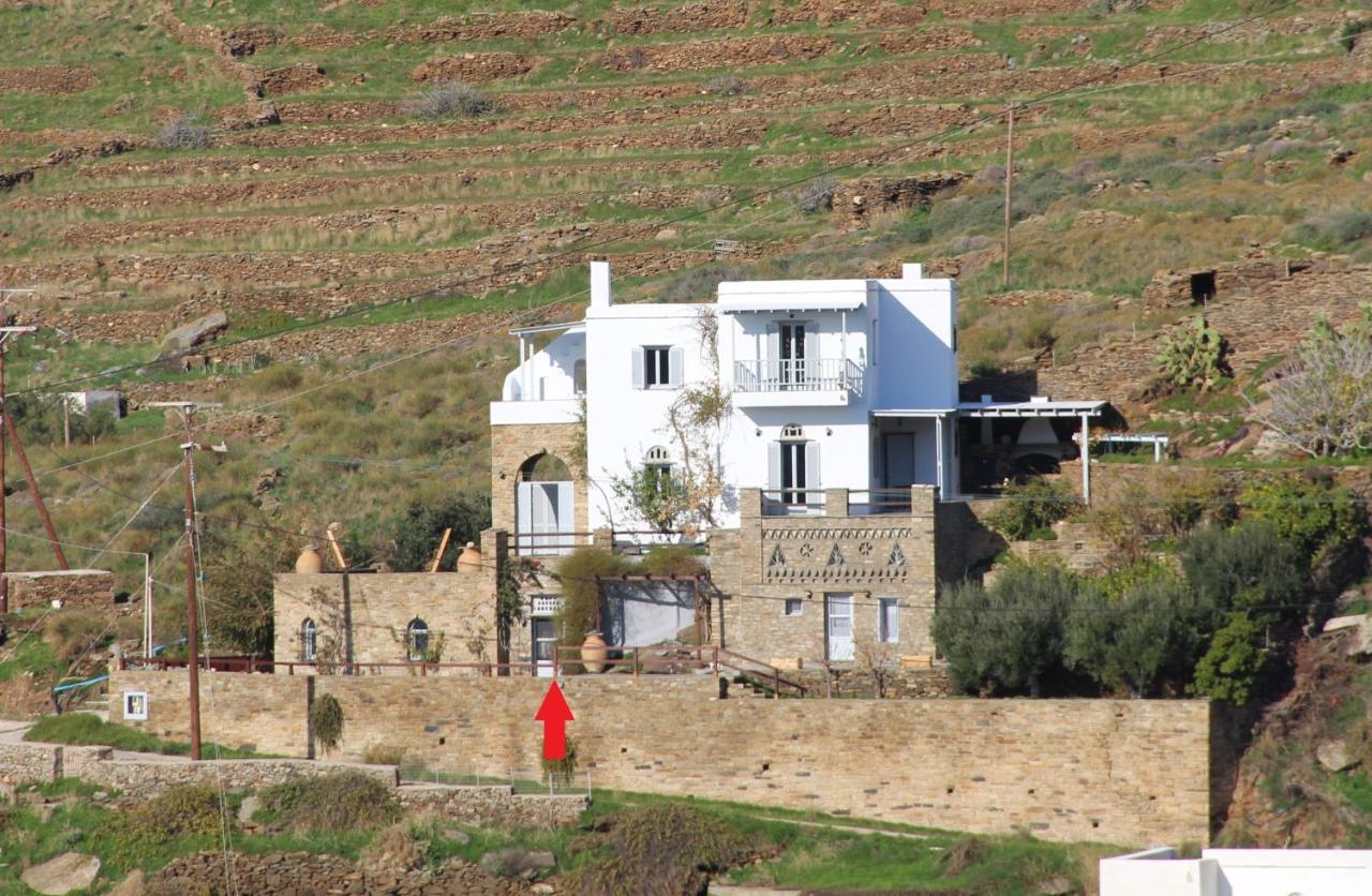 Cozy Guesthouse - Agios Romanos Bagian luar foto