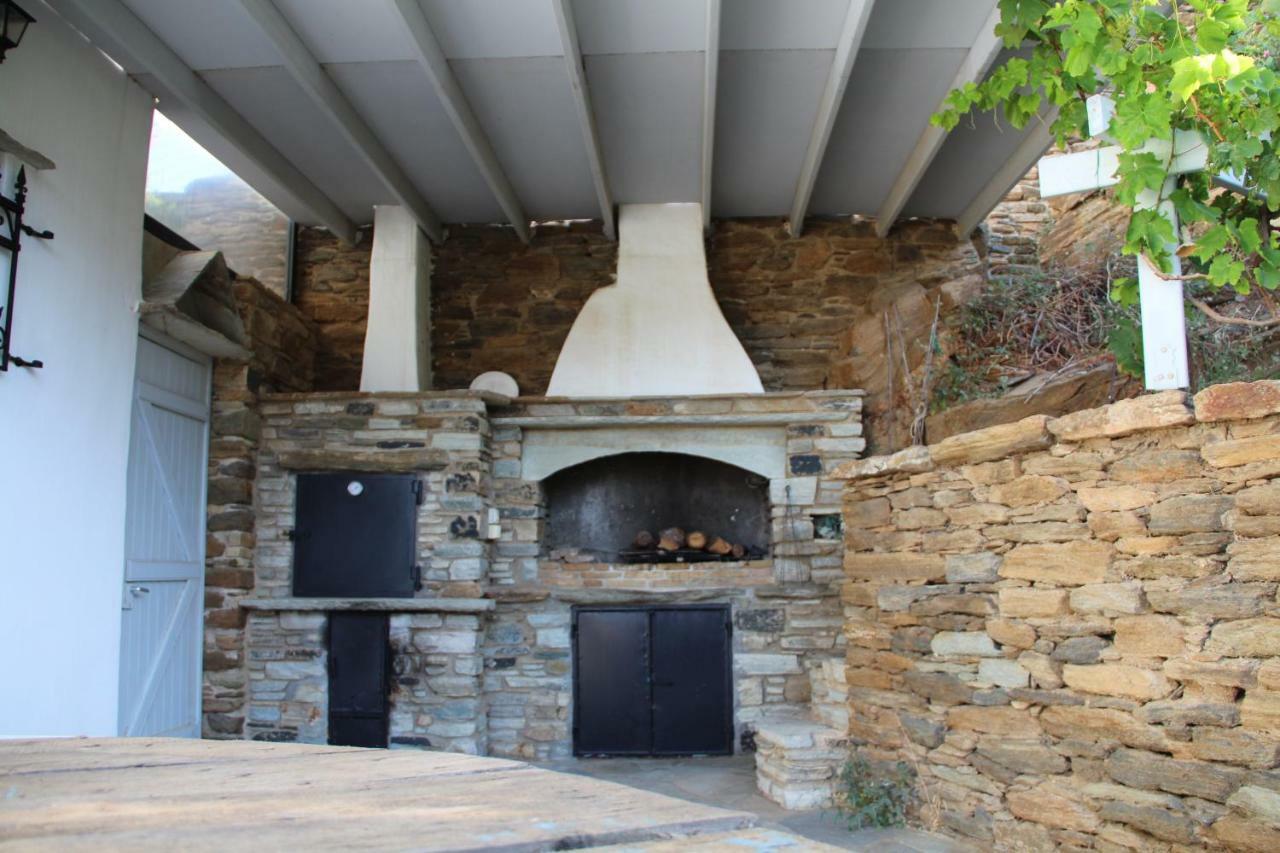 Cozy Guesthouse - Agios Romanos Bagian luar foto